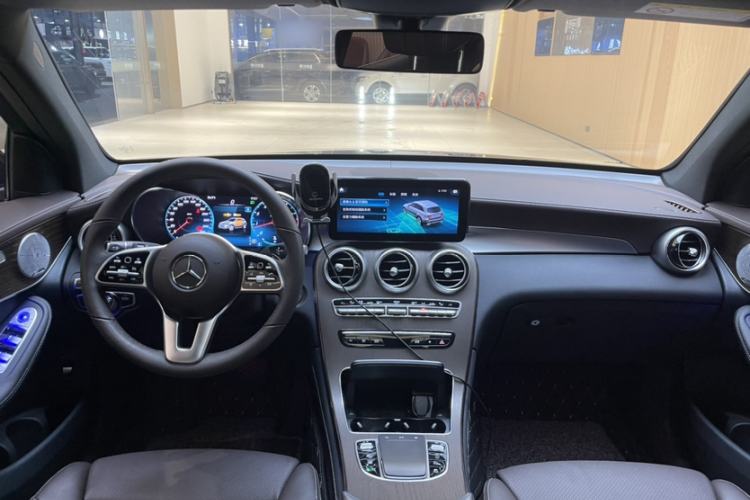 Used Mercedes-Benz GLC 2021 GLC 260 L 4MATIC Luxury Model Audio And AC Panel