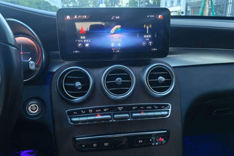 Used Mercedes-Benz GLC 2021 GLC 300 L 4MATIC Dynamic Model Audio And AC Panel
