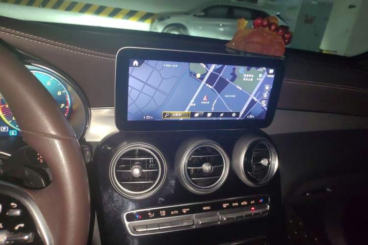 Used Mercedes-Benz GLC 2021 GLC 260 L 4MATIC Dynamic Edition Audio And AC Panel