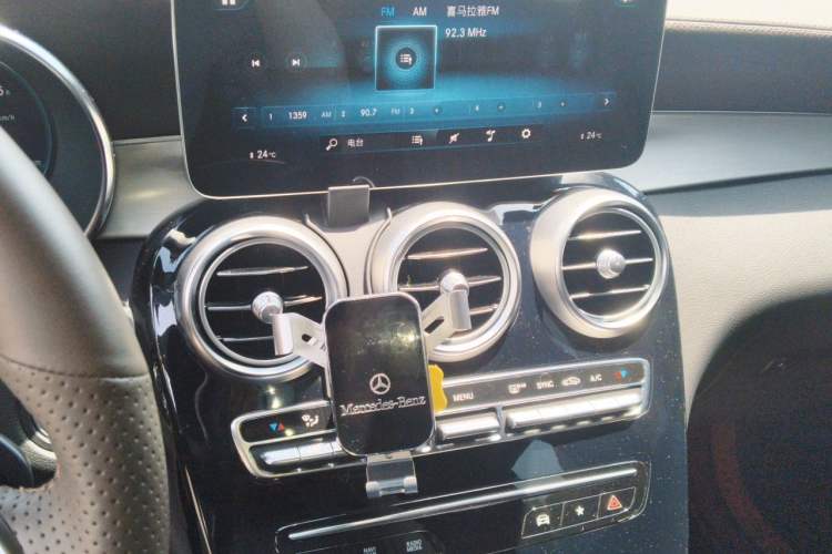 Used Mercedes-Benz GLC 2021 GLC 260 L 4MATIC Dynamic Edition Audio And AC Panel