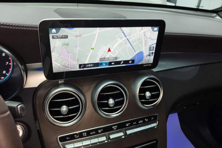 Used Mercedes-Benz GLC 2021 GLC 260 L 4MATIC Luxury Model Audio And AC Panel
