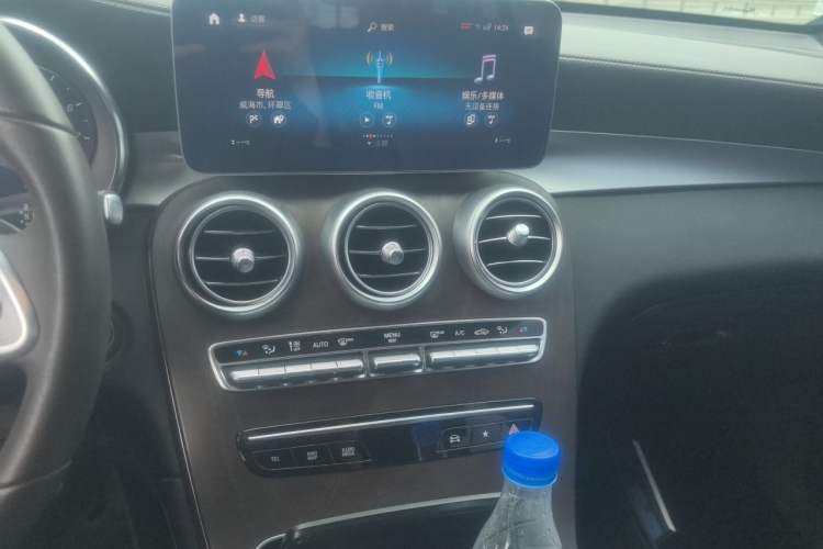 Used Mercedes-Benz GLC 2021 GLC 260 L 4MATIC Luxury Model Audio And AC Panel