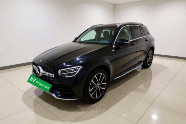 Ojetý Mercedes-Benz GLC 2021 GLC 300 L 4MATIC Dynamic Model