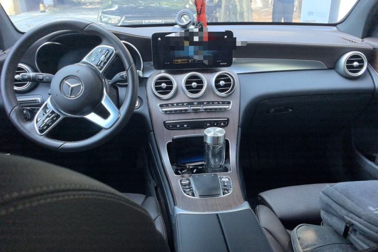 Used Mercedes-Benz GLC 2021 GLC 300 L 4MATIC Dynamic Model Center Console