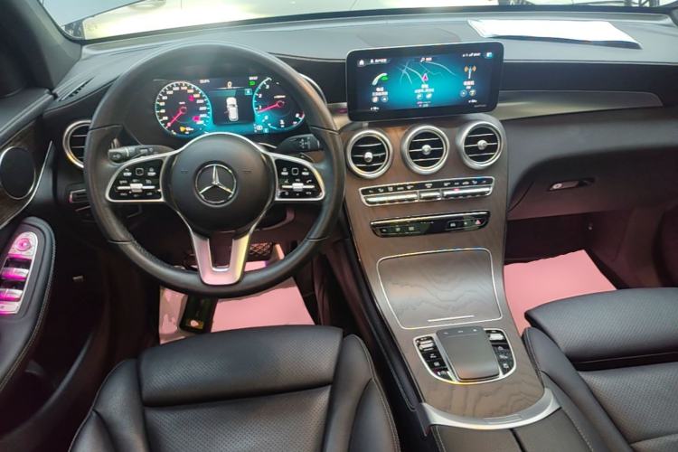 Used Mercedes-Benz GLC 2021 GLC 260 L 4MATIC Luxury Model Center Console