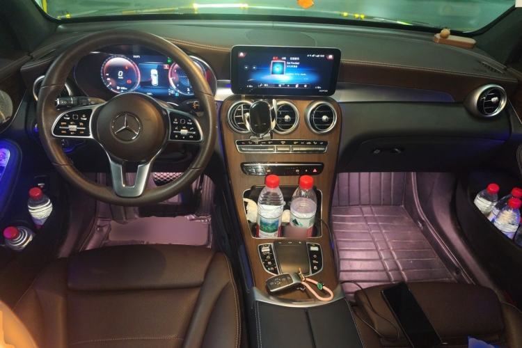 Used Mercedes-Benz GLC 2021 GLC 300 L 4MATIC Dynamic Model Center Console