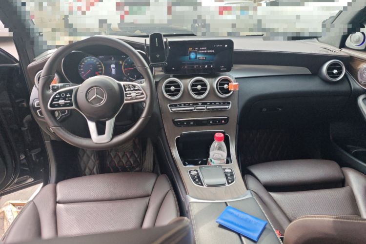 Used Mercedes-Benz GLC 2021 GLC 260 L 4MATIC Luxury Model Center Console