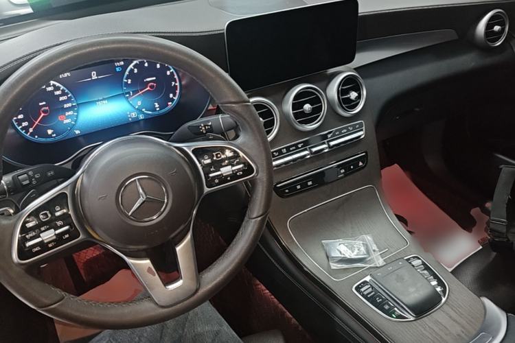 Used Mercedes-Benz GLC 2021 GLC 260 L 4MATIC Luxury Model Center Console