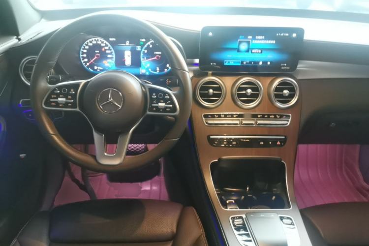 Used Mercedes-Benz GLC 2021 GLC 300 L 4MATIC Dynamic Model Center Console