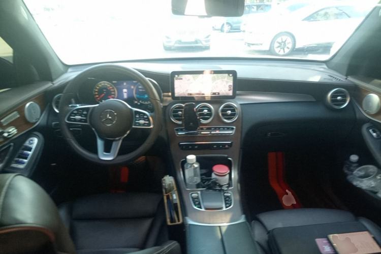 Used Mercedes-Benz GLC 2021 GLC 300 L 4MATIC Dynamic Model Center Console
