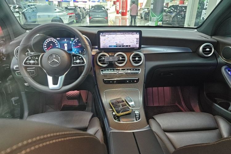Used Mercedes-Benz GLC 2021 GLC 260 L 4MATIC Luxury Model Center Console