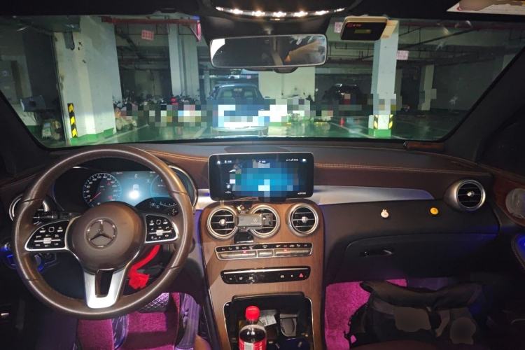 Used Mercedes-Benz GLC 2021 GLC 300 L 4MATIC Luxury Model Center Console