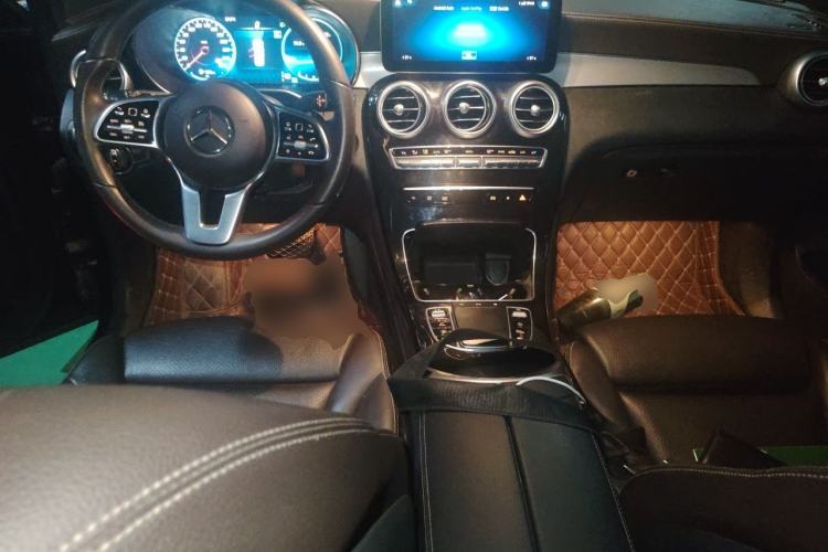 Used Mercedes-Benz GLC 2021 GLC 260 L 4MATIC Dynamic Edition Center Console