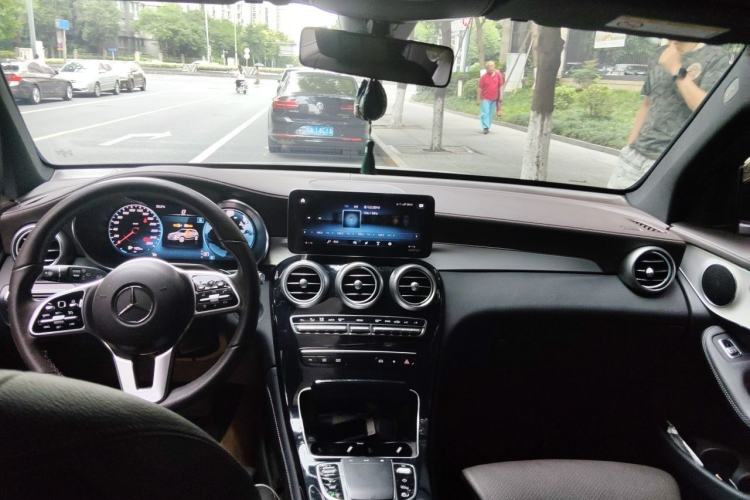 Used Mercedes-Benz GLC 2021 GLC 260 L 4MATIC Dynamic Edition Center Console