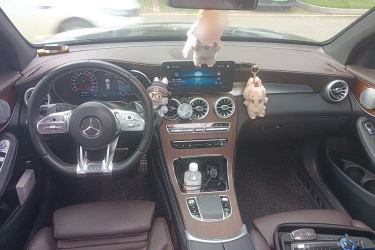 Used Mercedes-Benz GLC 2021 GLC 300 L 4MATIC Dynamic Model Center Console