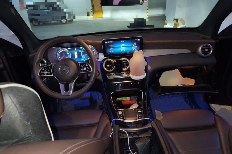 Used Mercedes-Benz GLC 2021 GLC 260 L 4MATIC Dynamic Edition Center Console