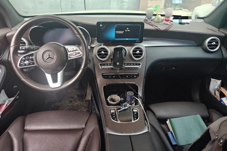 Used Mercedes-Benz GLC 2021 GLC 260 L 4MATIC Luxury Model Center Console