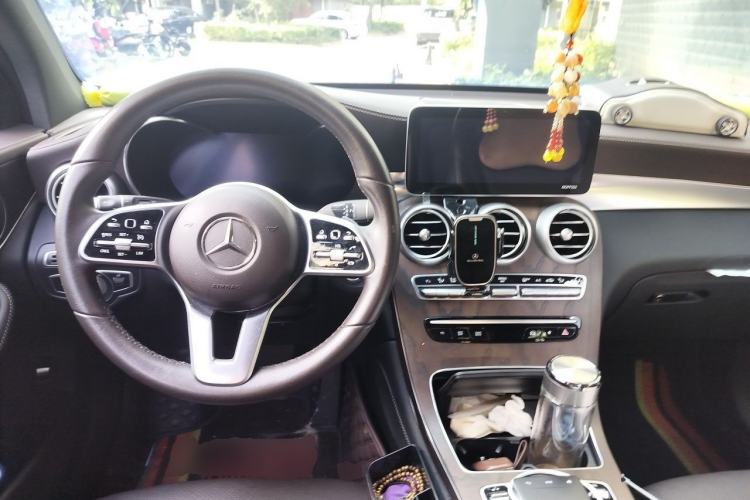 Used Mercedes-Benz GLC 2021 GLC 260 L 4MATIC Luxury Model Center Console
