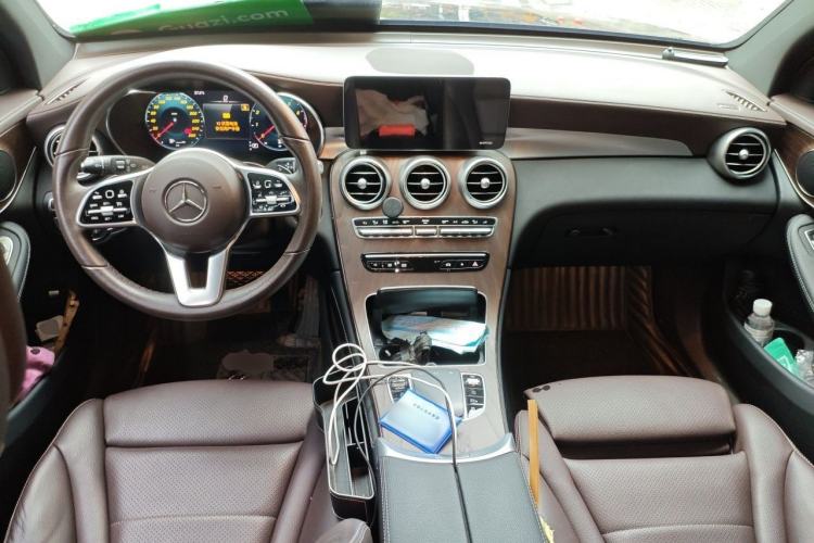 Used Mercedes-Benz GLC 2021 GLC 260 L 4MATIC Luxury Model Center Console