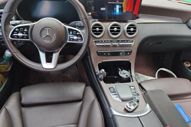 Used Mercedes-Benz GLC 2021 GLC 260 L 4MATIC Luxury Model Center Console