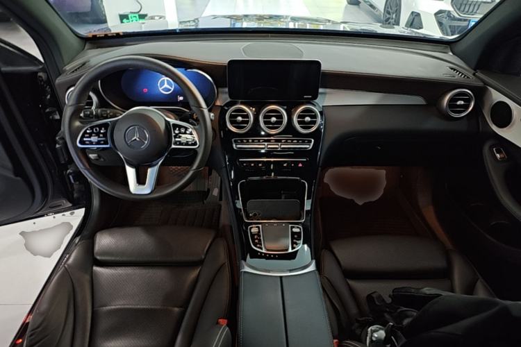 Used Mercedes-Benz GLC 2021 GLC 260 L 4MATIC Dynamic Edition Center Console