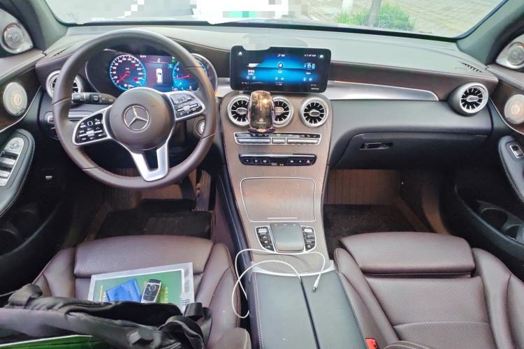 Used Mercedes-Benz GLC 2021 GLC 260 L 4MATIC Luxury Model Center Console