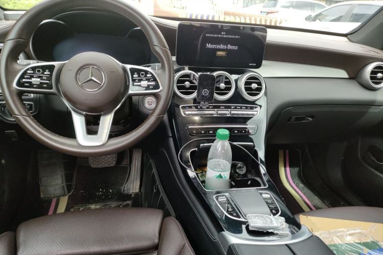 Used Mercedes-Benz GLC 2021 GLC 260 L 4MATIC Dynamic Edition Center Console