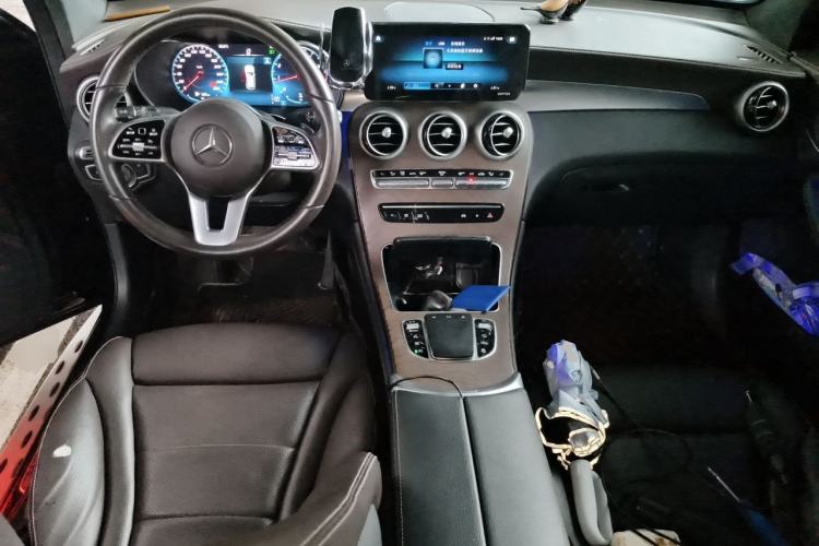 Used Mercedes-Benz GLC 2021 GLC 260 L 4MATIC Luxury Model Center Console