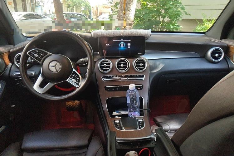 Used Mercedes-Benz GLC 2021 GLC 300 L 4MATIC Dynamic Model Center Console