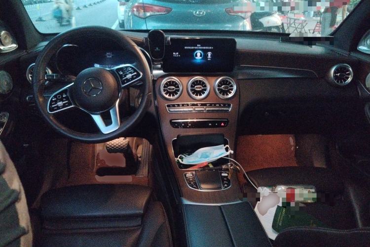 Used Mercedes-Benz GLC 2021 GLC 300 L 4MATIC Dynamic Model Center Console