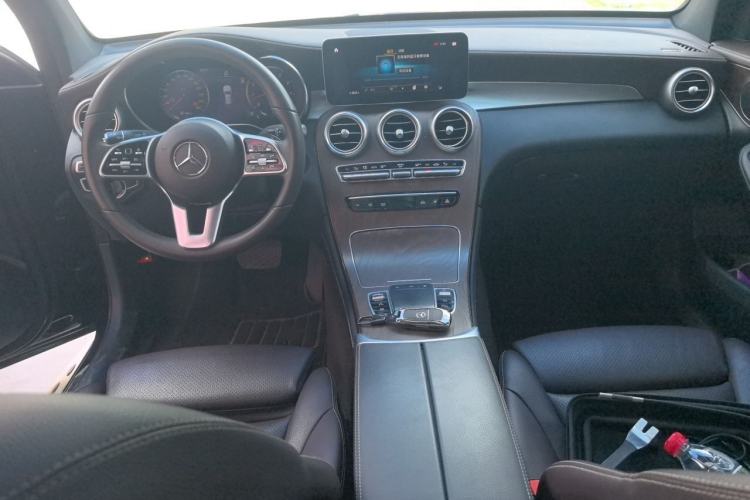 Used Mercedes-Benz GLC 2021 GLC 260 L 4MATIC Luxury Model Center Console