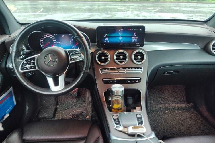 Used Mercedes-Benz GLC 2021 GLC 300 L 4MATIC Dynamic Model Center Console