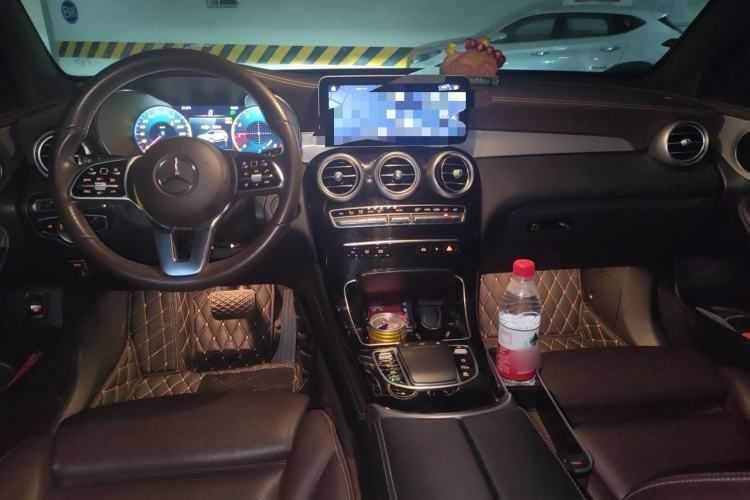 Used Mercedes-Benz GLC 2021 GLC 260 L 4MATIC Dynamic Edition Center Console