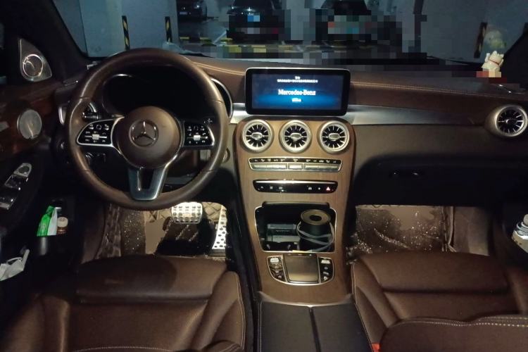 Used Mercedes-Benz GLC 2021 GLC 300 L 4MATIC Dynamic Model Center Console