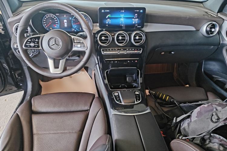 Used Mercedes-Benz GLC 2021 GLC 260 L 4MATIC Dynamic Edition Center Console