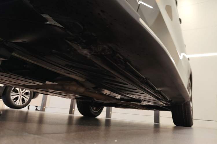 Used Mercedes-Benz GLC 2021 GLC 260 L 4MATIC Dynamic Edition Chassis Front Left