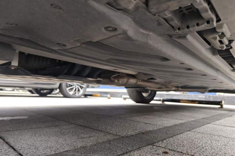 Used Mercedes-Benz GLC 2021 GLC 300 L 4MATIC Luxury Model Chassis Front Left