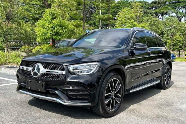 Ojetý Mercedes-Benz GLC 2021 GLC 300 L 4MATIC Dynamic Model