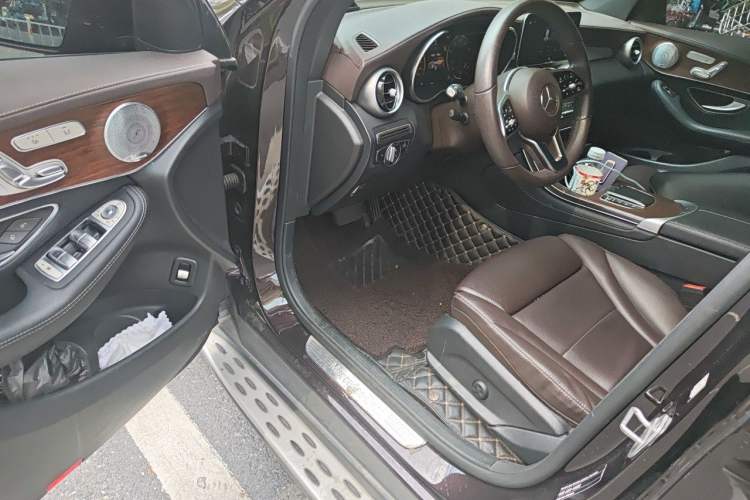 Used Mercedes-Benz GLC 2021 GLC 300 L 4MATIC Dynamic Model Driver Seat