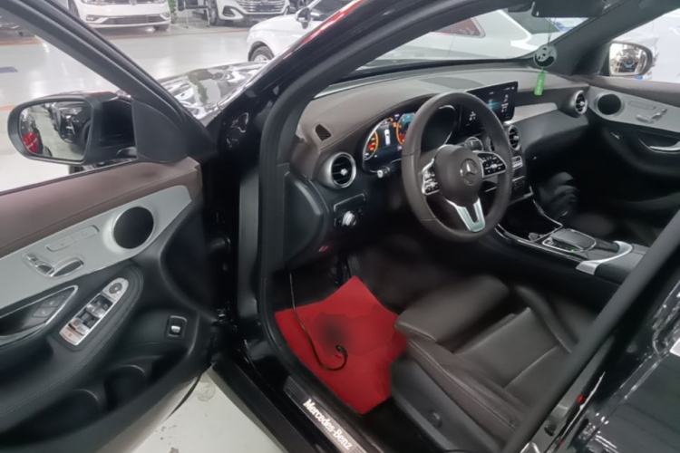 Used Mercedes-Benz GLC 2021 GLC 260 L 4MATIC Dynamic Edition Driver Seat