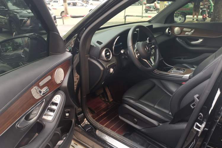 Used Mercedes-Benz GLC 2021 GLC 300 L 4MATIC Dynamic Model Driver Seat