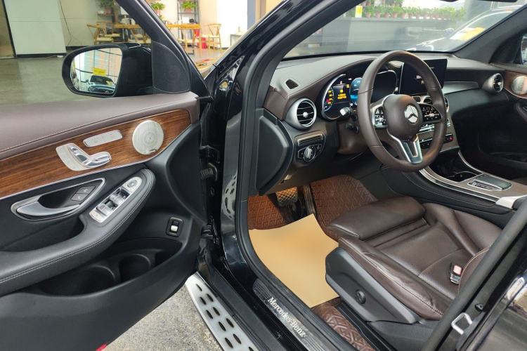 Used Mercedes-Benz GLC 2021 GLC 300 L 4MATIC Luxury Model Driver Seat
