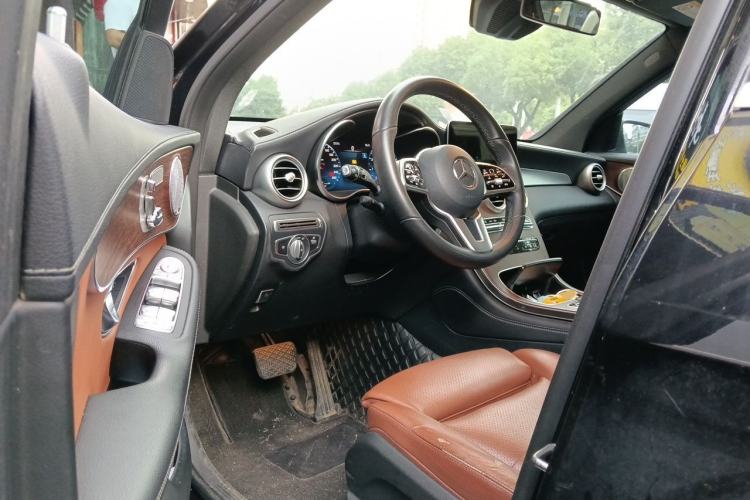 Used Mercedes-Benz GLC 2021 GLC 300 L 4MATIC AMG-Line Driver Seat
