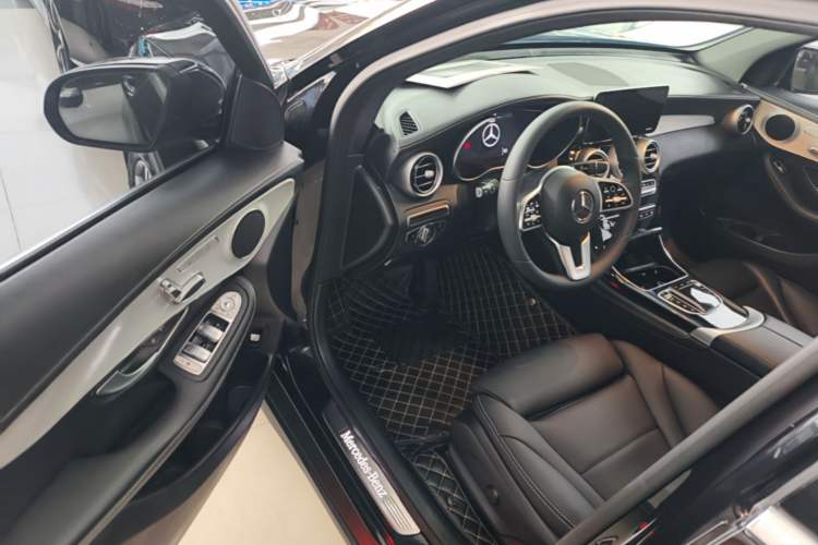 Used Mercedes-Benz GLC 2021 GLC 260 L 4MATIC Dynamic Edition Driver Seat