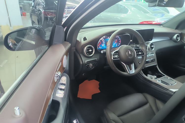 Used Mercedes-Benz GLC 2021 GLC 300 L 4MATIC Dynamic Model Driver Seat