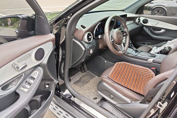 Used Mercedes-Benz GLC 2021 GLC 260 L 4MATIC Dynamic Edition Driver Seat
