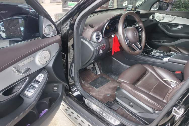 Used Mercedes-Benz GLC 2021 GLC 260 L 4MATIC Dynamic Edition Driver Seat