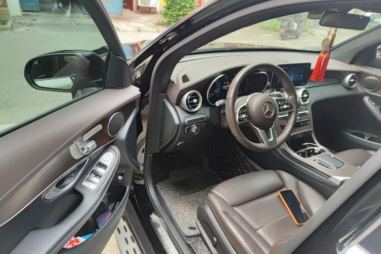 Used Mercedes-Benz GLC 2021 GLC 260 L 4MATIC Luxury Model Driver Seat
