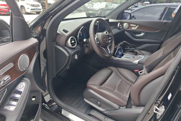 Used Mercedes-Benz GLC 2021 GLC 300 L 4MATIC Luxury Model Driver Seat