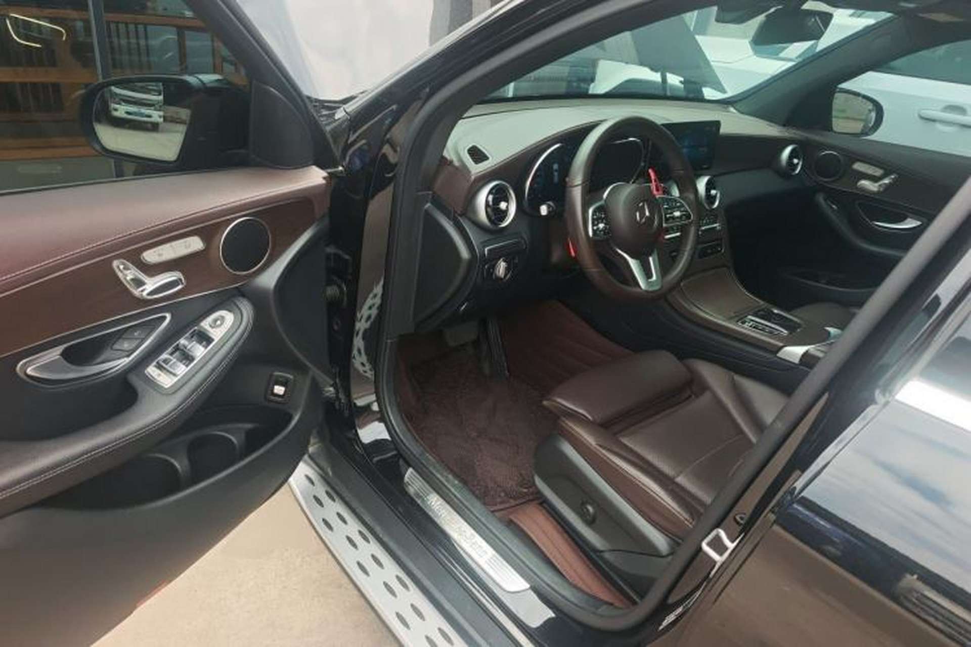 Used Mercedes-Benz GLC 2021 GLC 260 L 4MATIC Dynamic Edition Driver Seat
